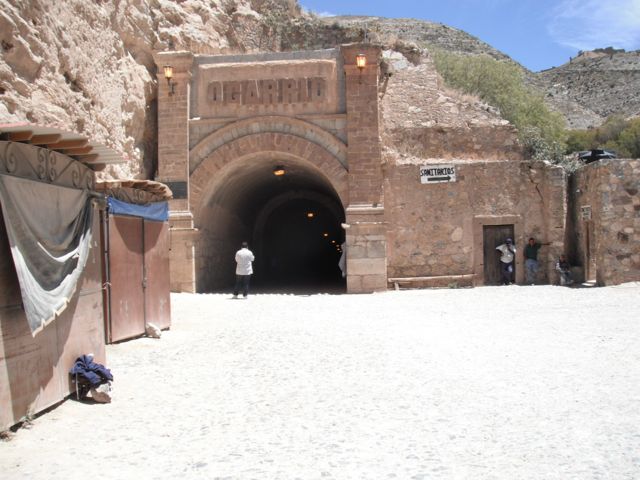 Ogarrio Tunnel, Real de 14